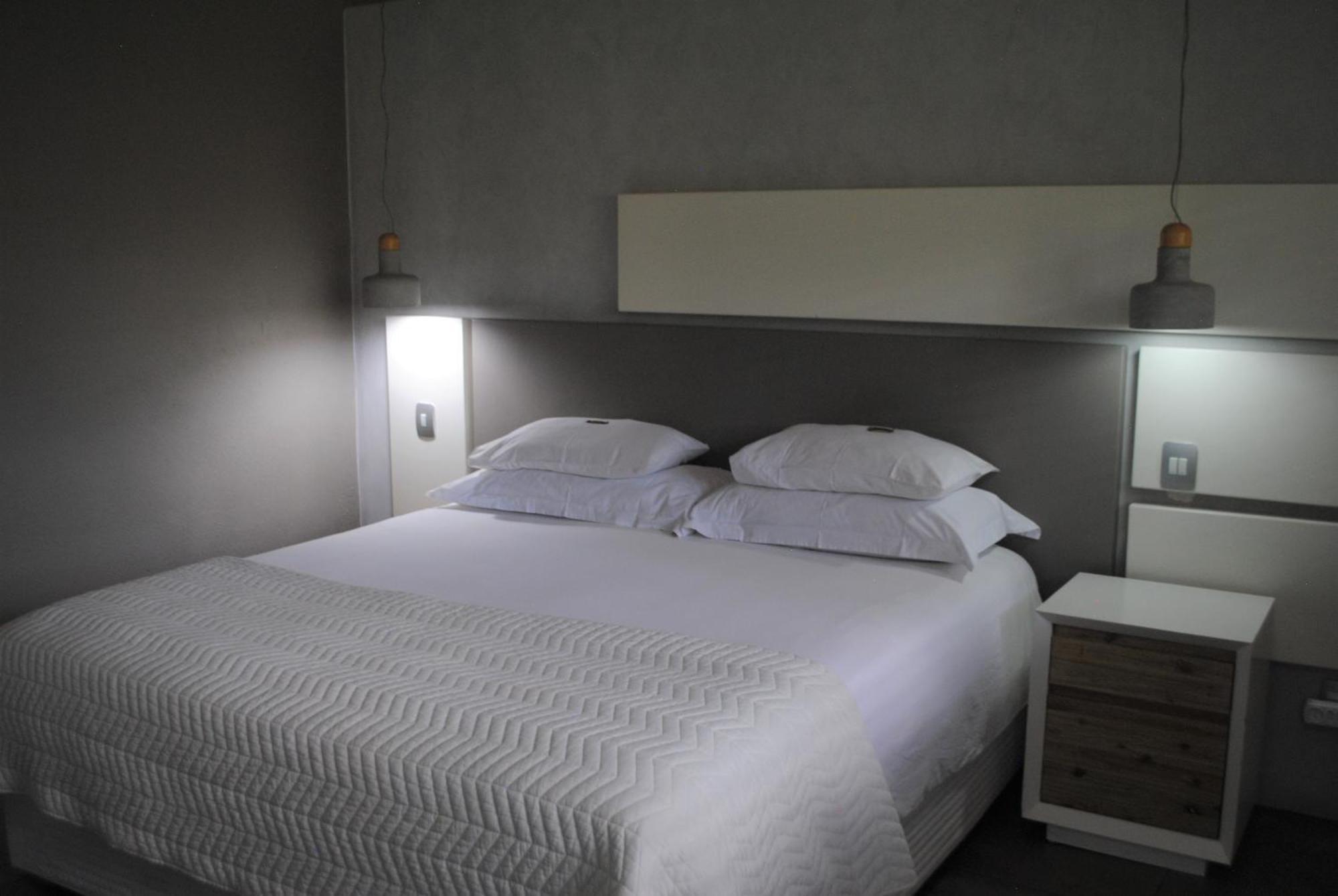 Birds Babble Self Catering Hotell Mbombela Exteriör bild